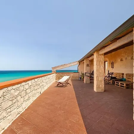 On The Beach, Marzamemi Reitani